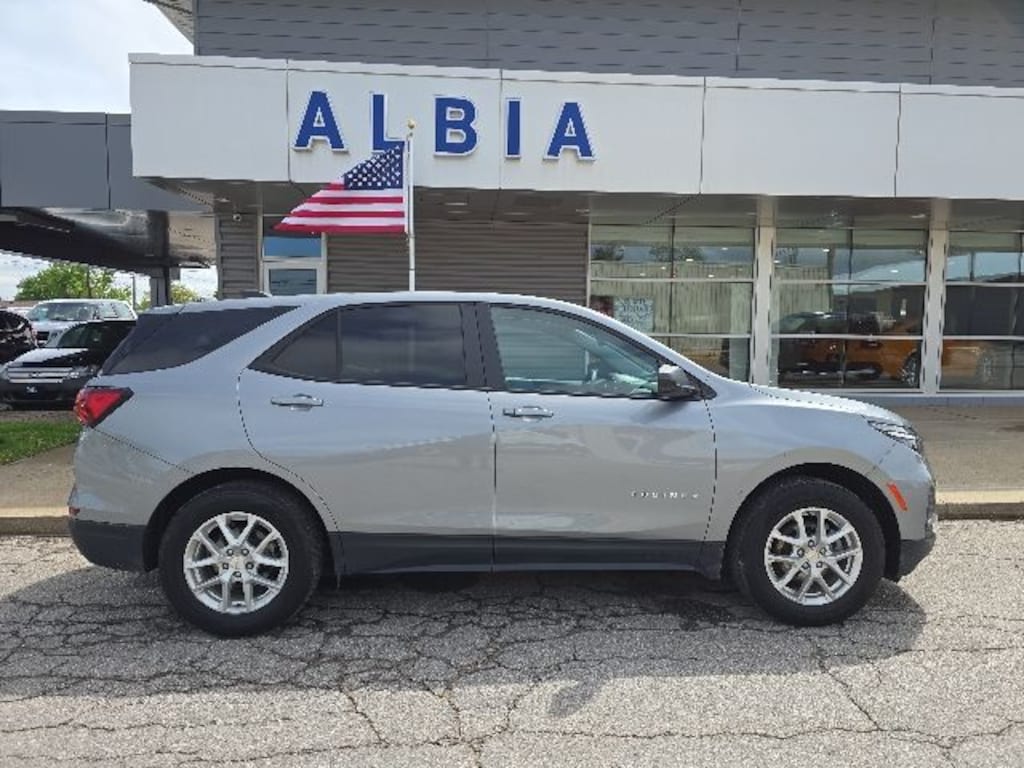 Used 2024 Chevrolet Equinox LS w/1FL SUV