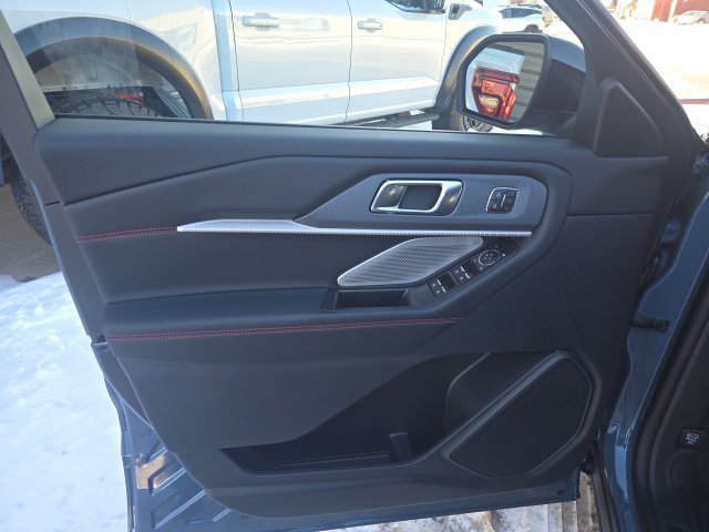 2026 Ford Explorer ST - Photo 7