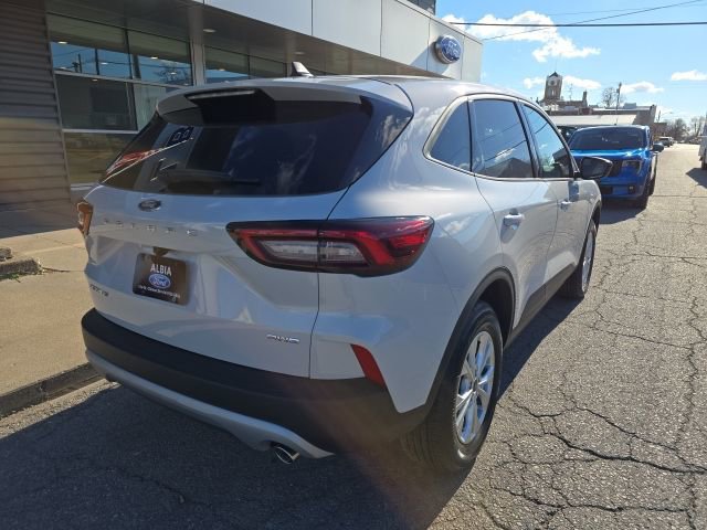 2026 Ford Escape Active photo 2