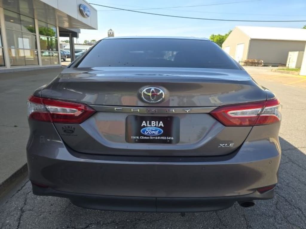 Used 2018 Toyota Camry XLE Sedan