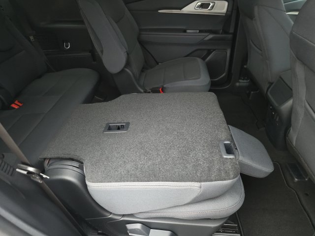2026 Ford Explorer Active - Photo 28