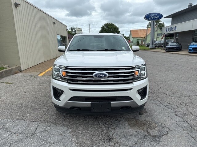 2018 Ford Expedition XLT photo 2