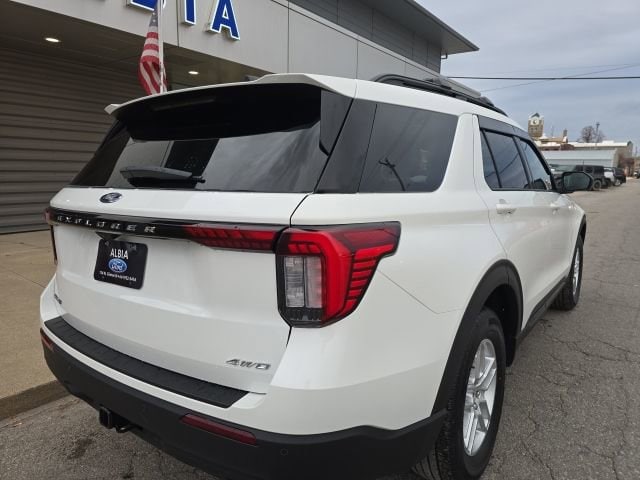 2026 Ford Explorer Active - Photo 3