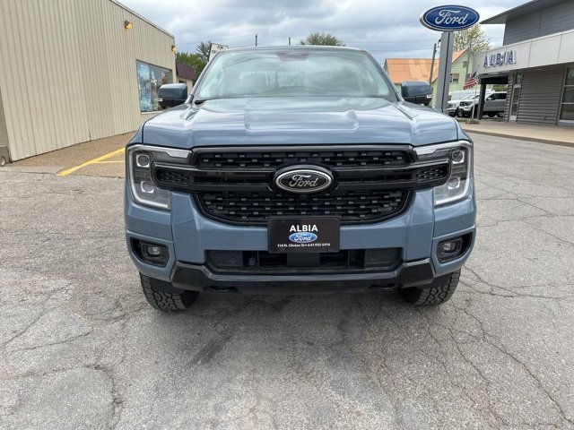 2025 Ford Ranger Lariat photo 2
