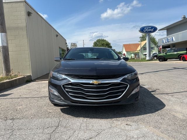 Used 2022 Chevrolet Malibu 1LT with VIN 1G1ZD5ST3NF119402 for sale in Albia, IA