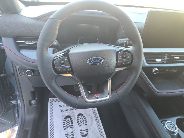 2026 Ford Explorer ST - Photo 13