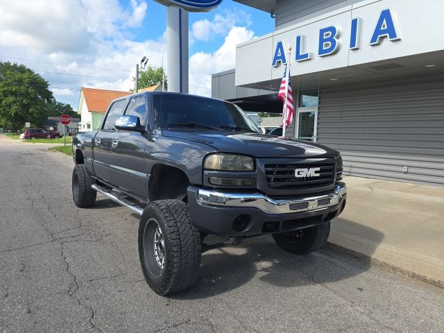 2002 GMC Sierra 4WD Crew Cab 6 1/2-ft SLE's photo