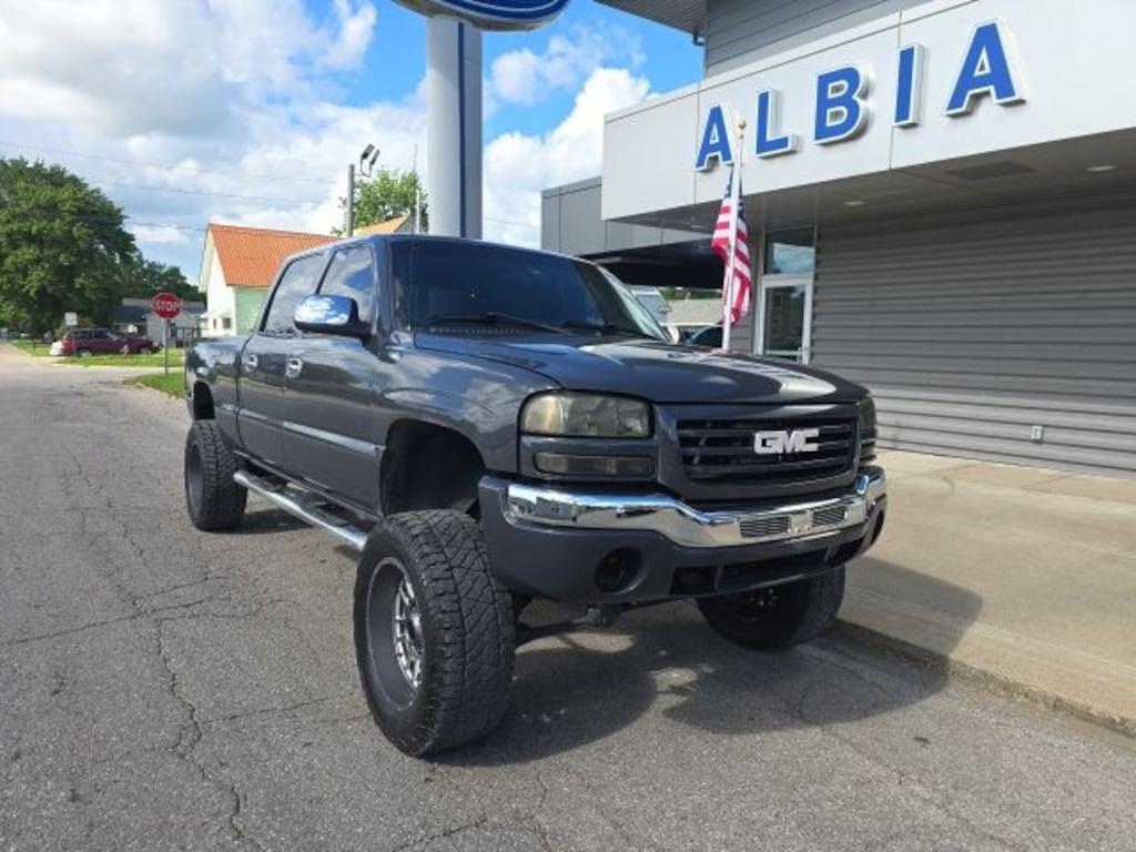 Used 2002 GMC Sierra 1500HD Truck Crew Cab
