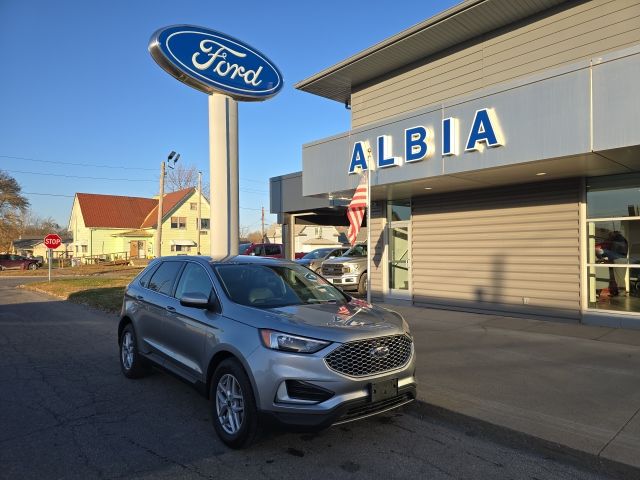 2024 Ford Edge SEL's photo