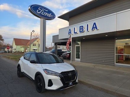 2023 Nissan Kicks SR SUV