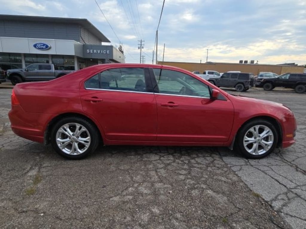 Used 2012 Ford Fusion SE Sedan