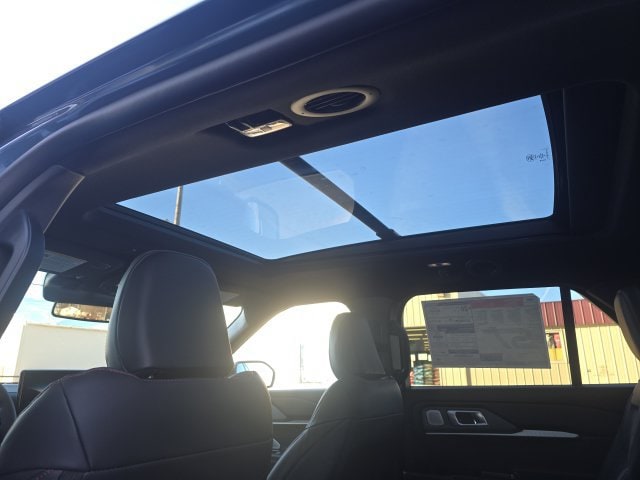 2026 Ford Explorer ST - Photo 35
