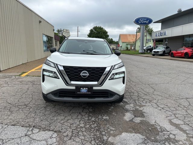 Used 2022 Nissan Rogue S with VIN 5N1BT3AB6NC718493 for sale in Albia, IA