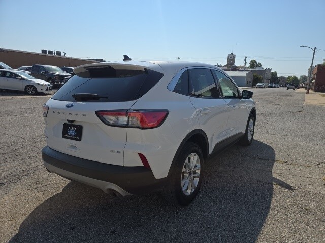 2020 Ford Escape SE photo 3