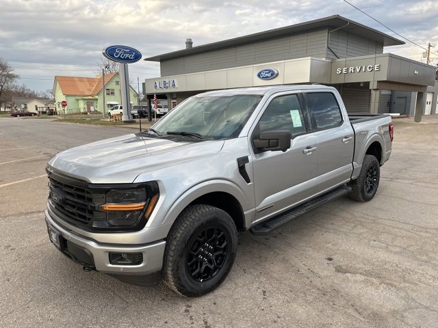 2025 Ford F-150 XLT photo 4