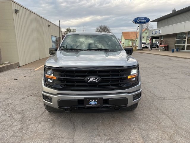 2025 Ford F-150 XLT photo 3