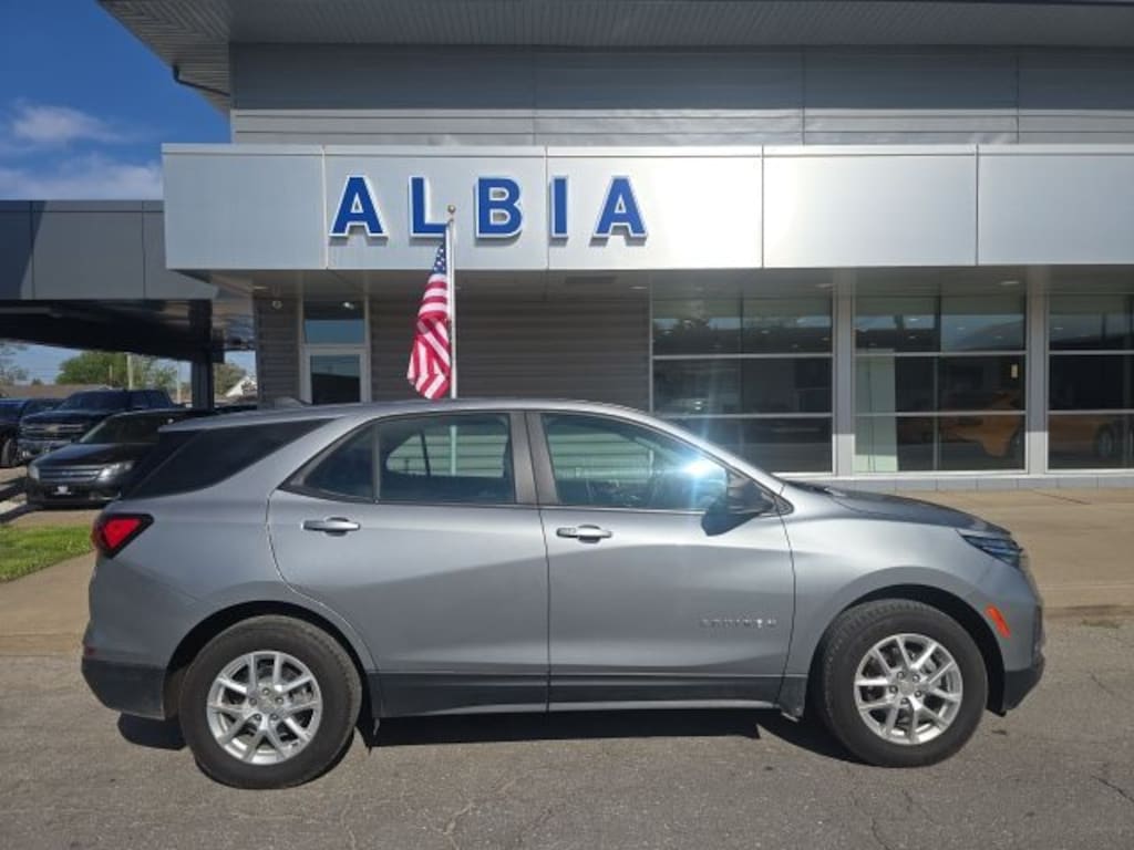 Used 2024 Chevrolet Equinox LS w/1FL SUV