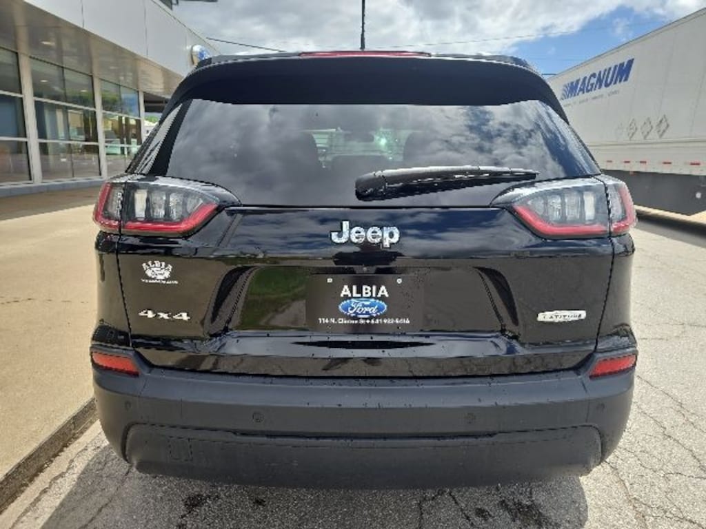 Used 2020 Jeep Cherokee Latitude SUV