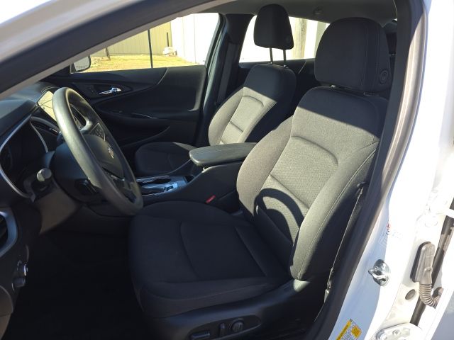 2024 Chevrolet Malibu 1LT - Photo 11