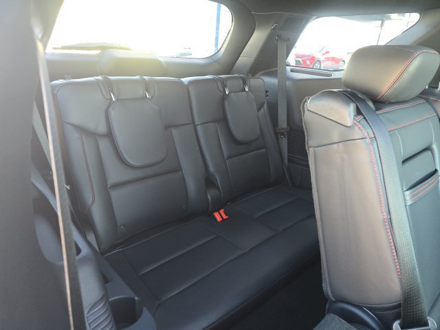 2026 Ford Explorer ST - Photo 31