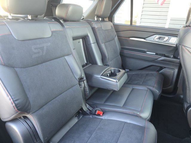 2026 Ford Explorer ST - Photo 29