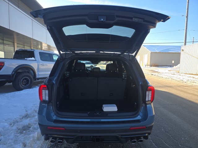 2026 Ford Explorer ST - Photo 38