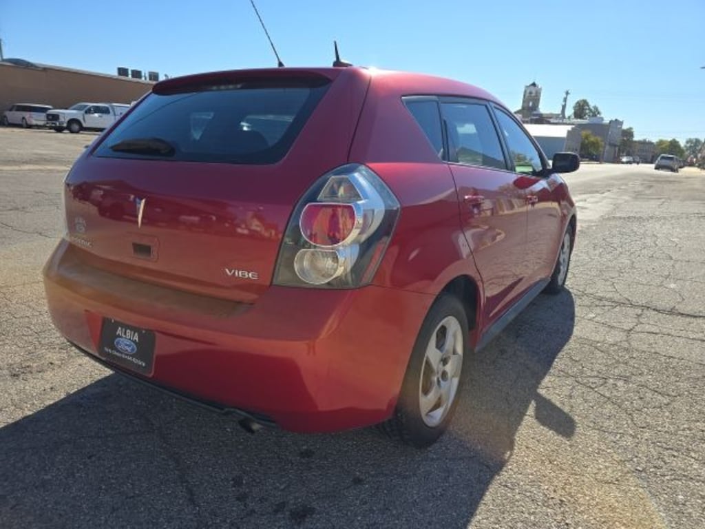 Used 2009 Pontiac Vibe Base w/1.8L Hatchback