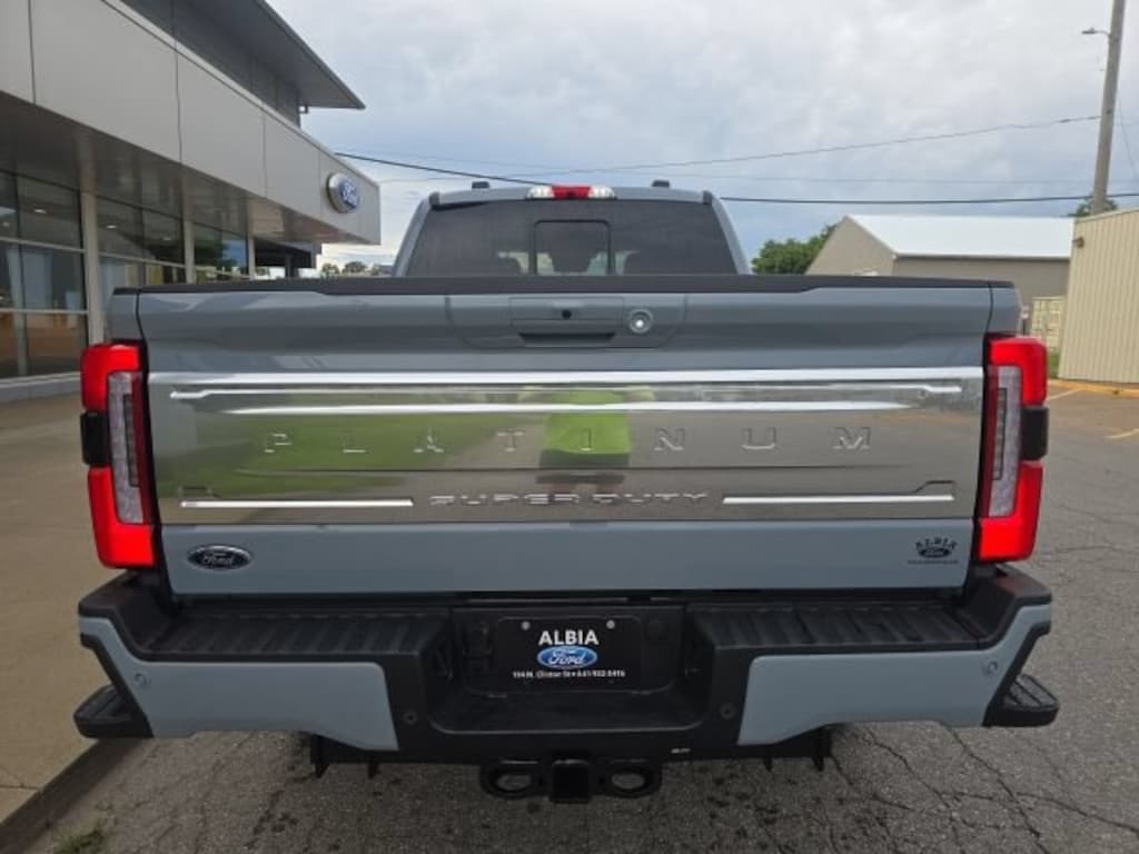 New 2026 Ford Super Duty F-250 SRW Platinum Truck Crew Cab