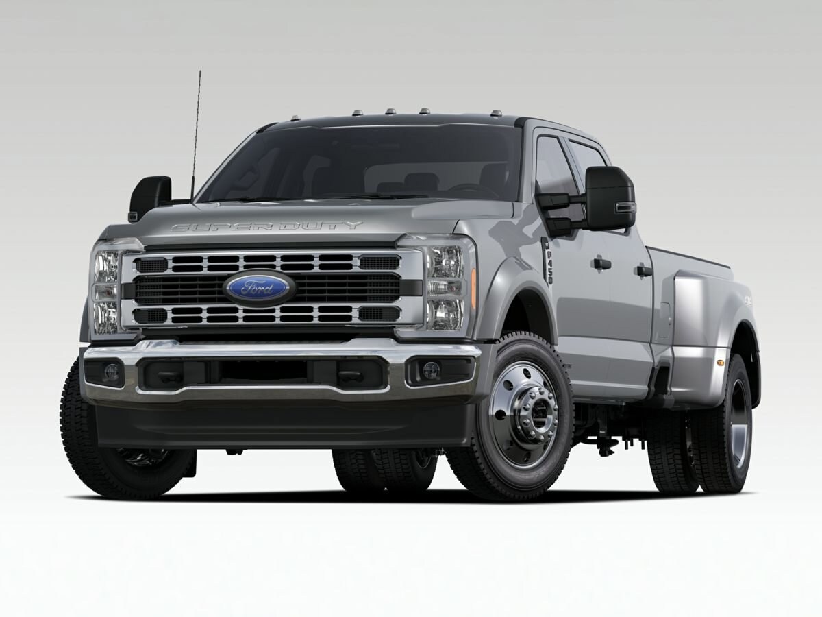2026 Ford F-450 Lariat photo 2