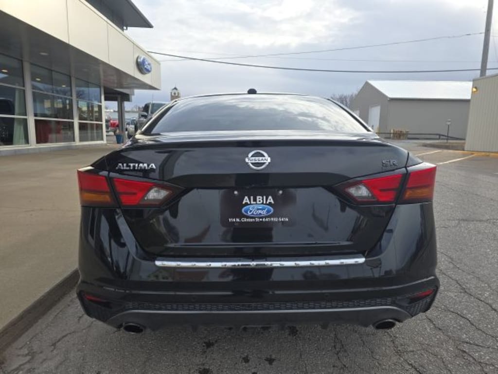 Used 2021 Nissan Altima 2.5 SR Sedan