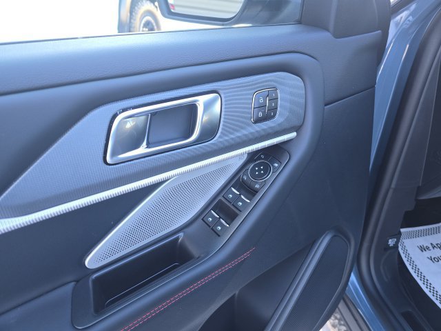 2026 Ford Explorer ST - Photo 8
