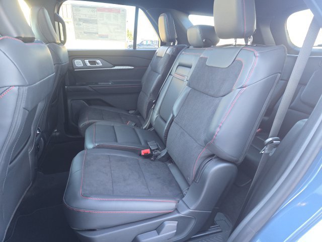 2026 Ford Explorer ST - Photo 33