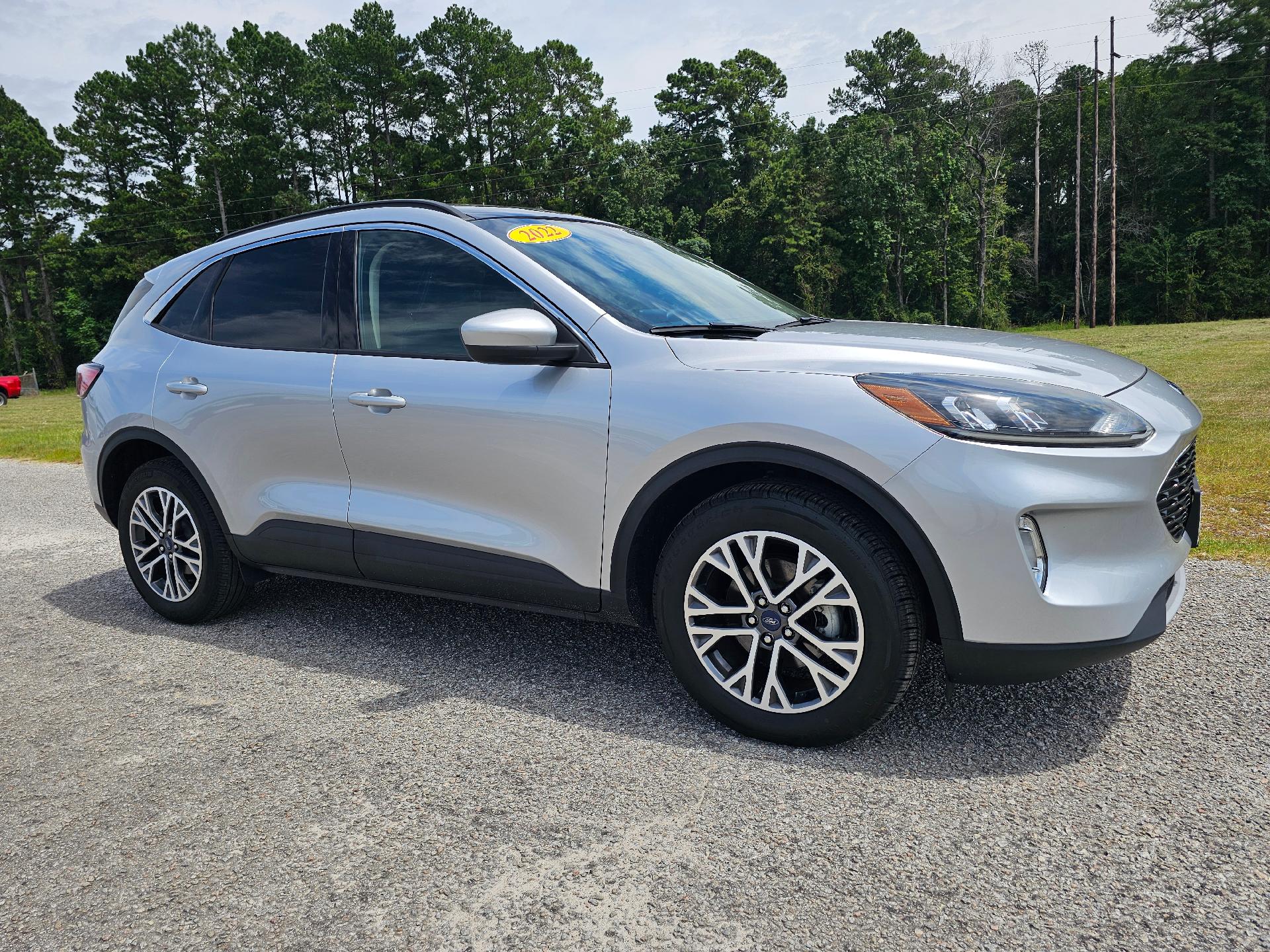 2020 Ford Escape SEL photo 2