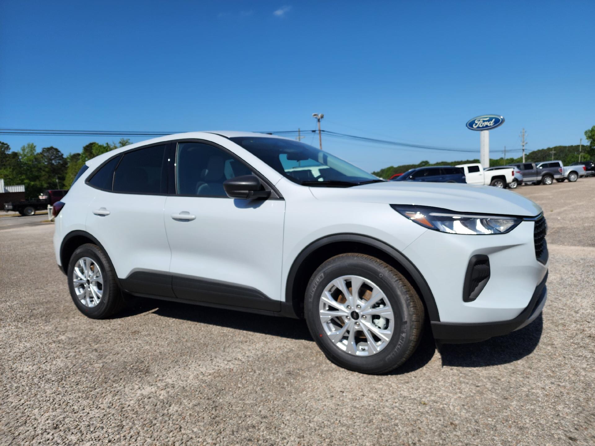 2025 Ford Escape Active photo 2
