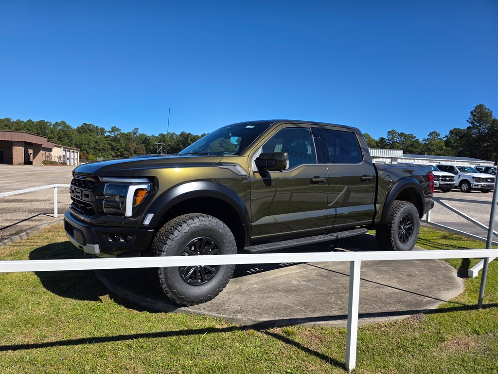 New 2025 Ford F-150 Raptor Raptor 4WD SuperCrew 5.5 Box