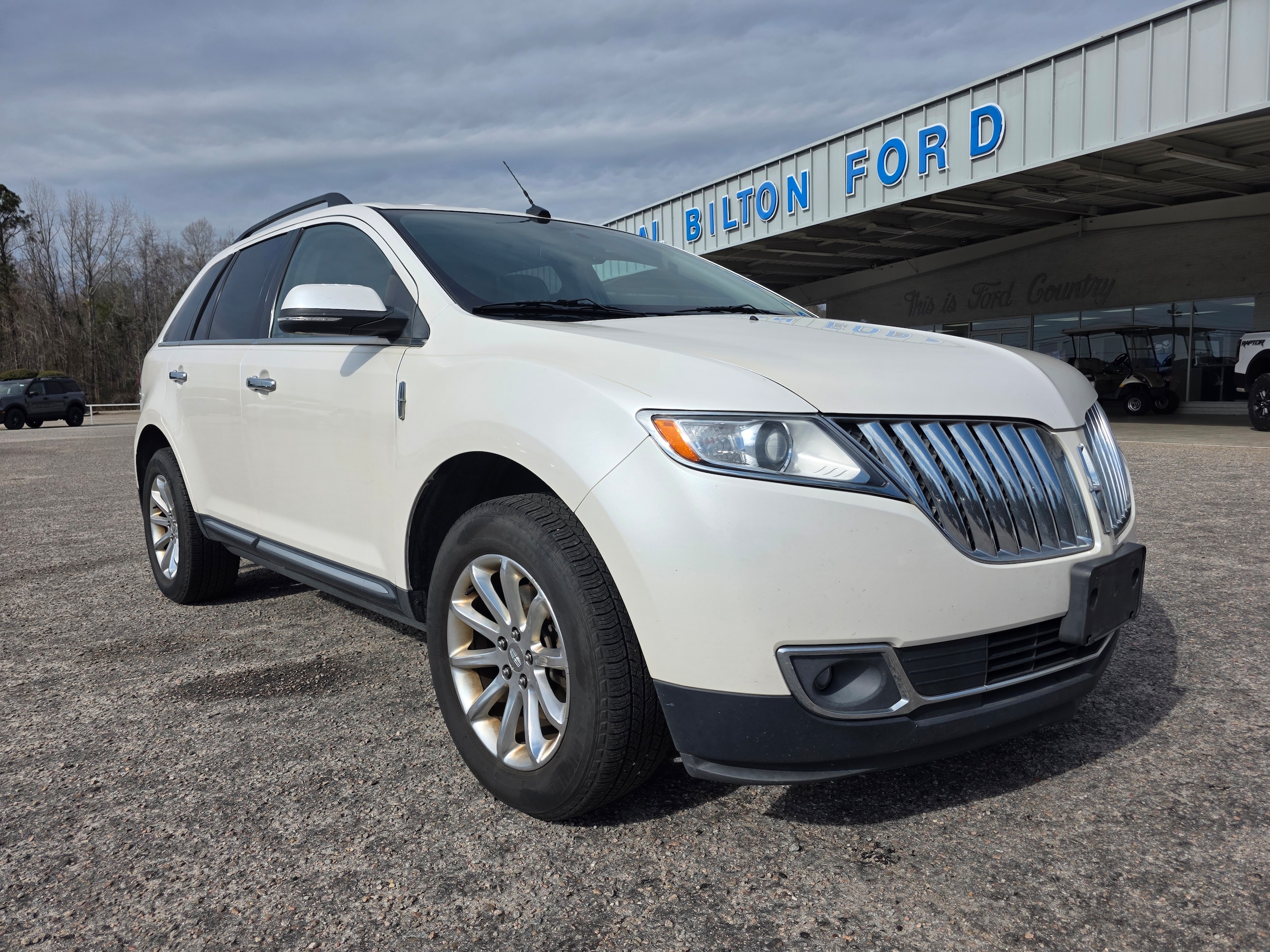 2013 Lincoln MKX Base