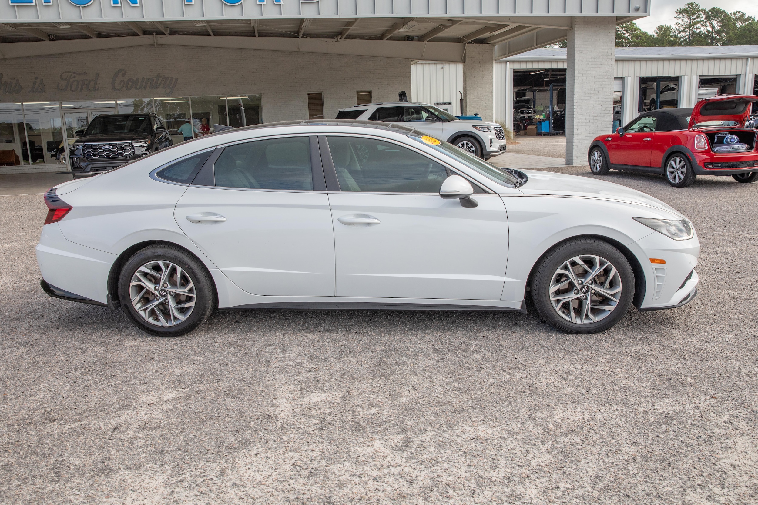 Used 2020 Hyundai Sonata SEL with VIN 5NPEF4JA9LH059199 for sale in Holly Hill, SC