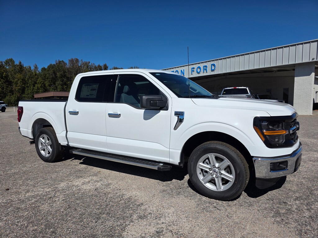 New 2025 Ford F-150 XLT XLT 2WD SuperCrew 5.5 Box