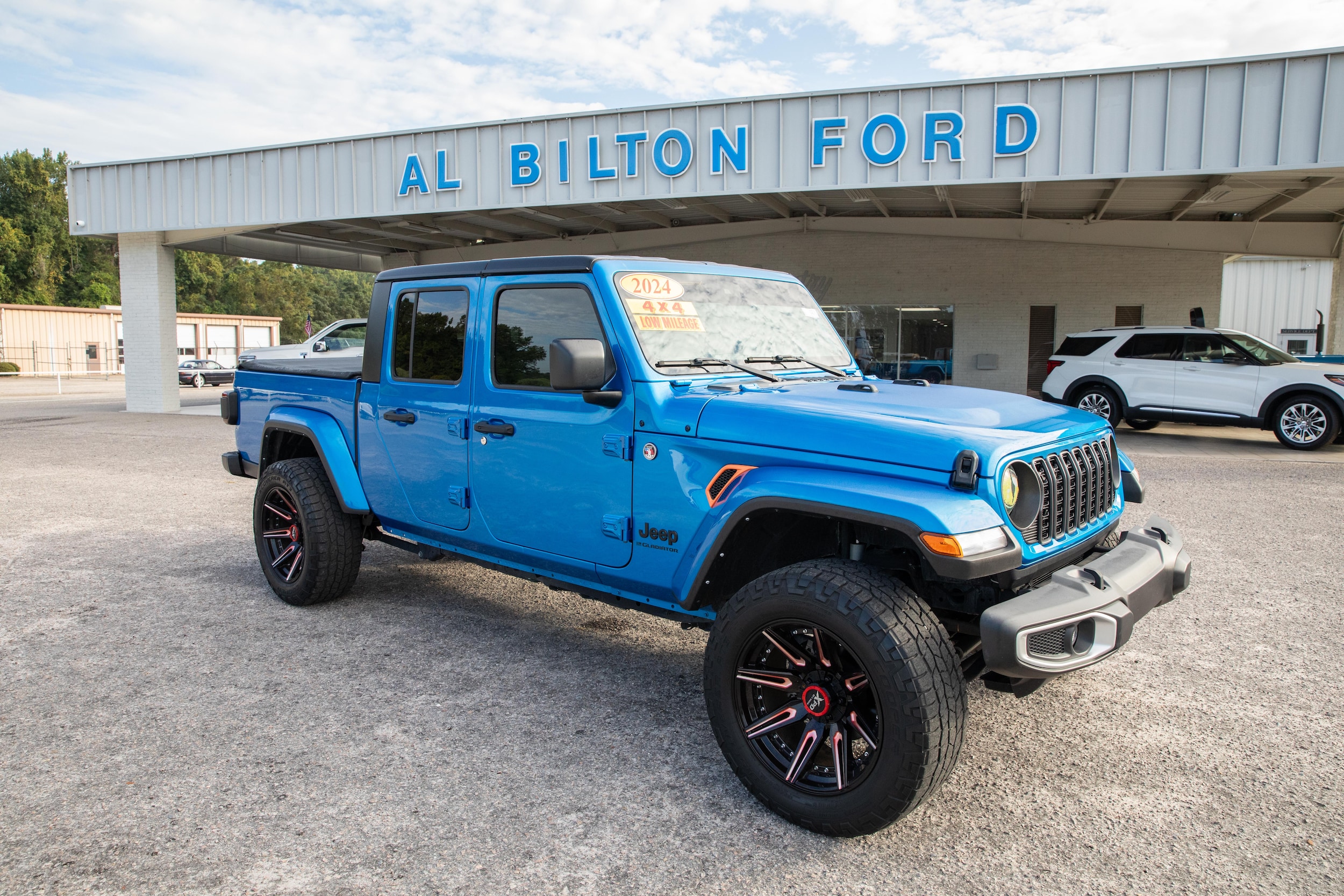 2024 Jeep Gladiator