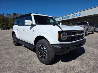2025 Ford Bronco Outer Banks Outer Banks  4x4