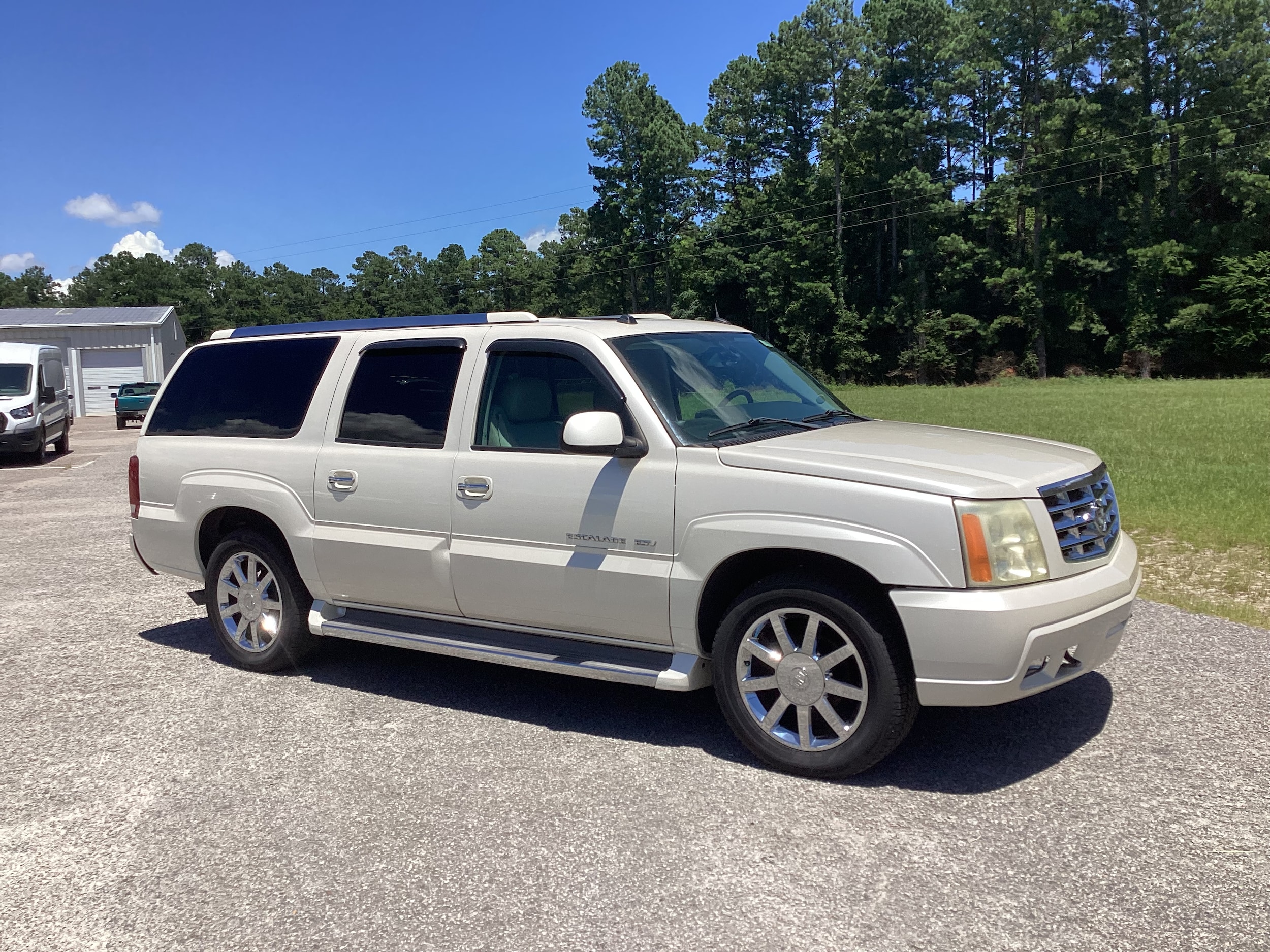 Used 2005 Cadillac Escalade ESV Platinum Edition with VIN 3GYFK66N75G185963 for sale in Holly Hill, SC