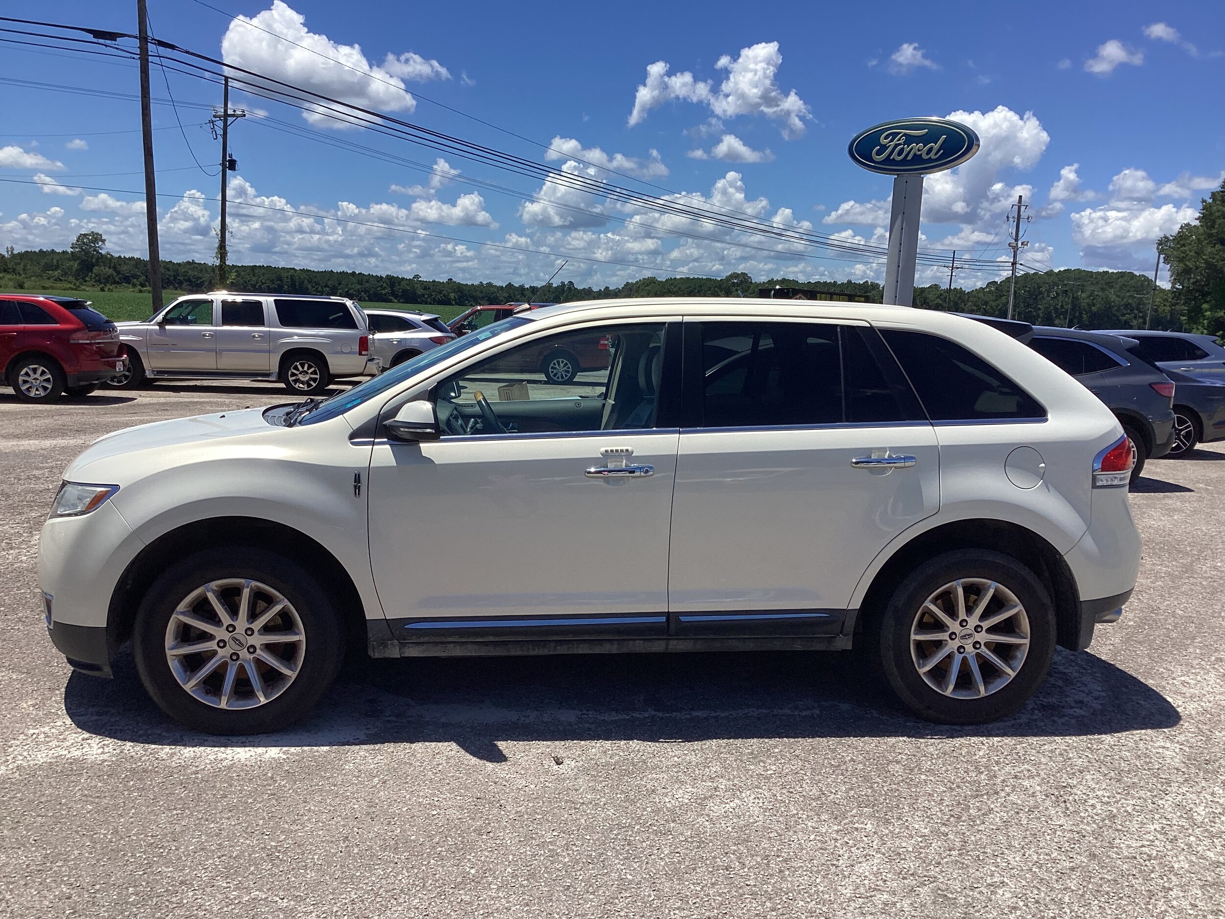 2013 Lincoln MKX Base photo 4