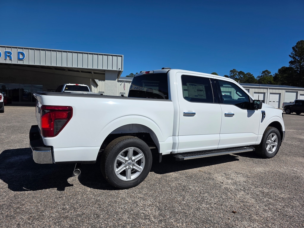 New 2025 Ford F-150 XLT XLT 2WD SuperCrew 5.5 Box