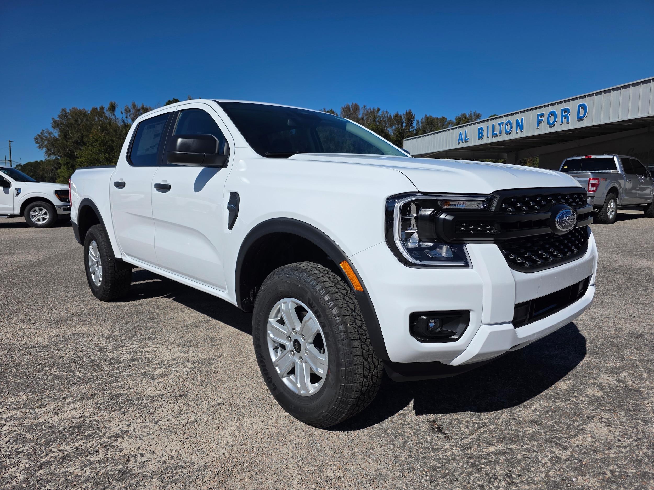 2025 Ford Ranger XL's photo