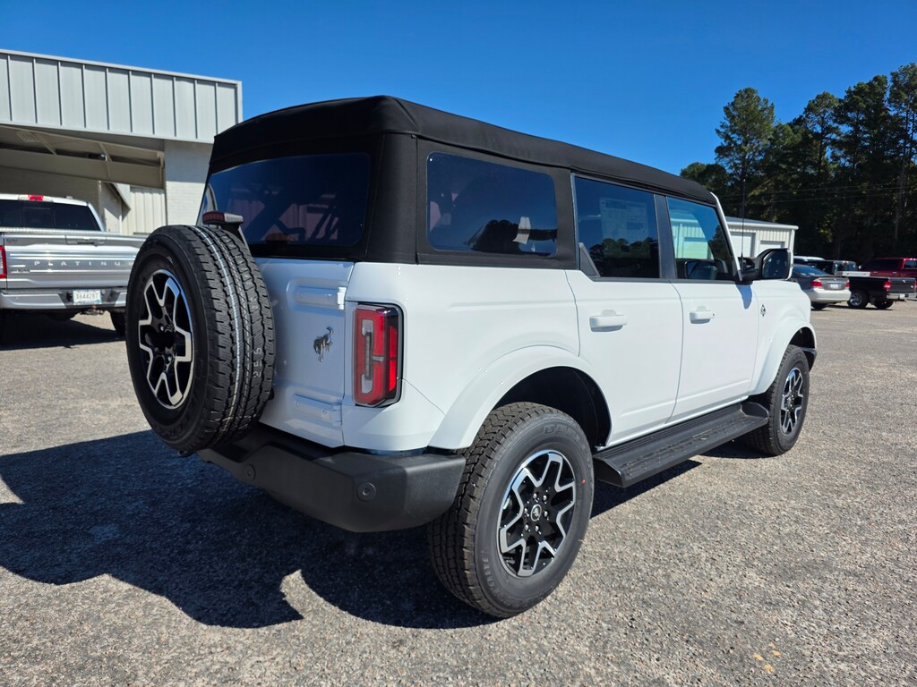 New 2025 Ford Bronco Outer Banks Outer Banks 4x4