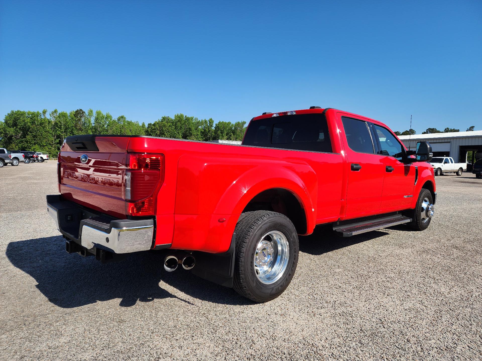 2022 Ford F-350 XLT photo 4