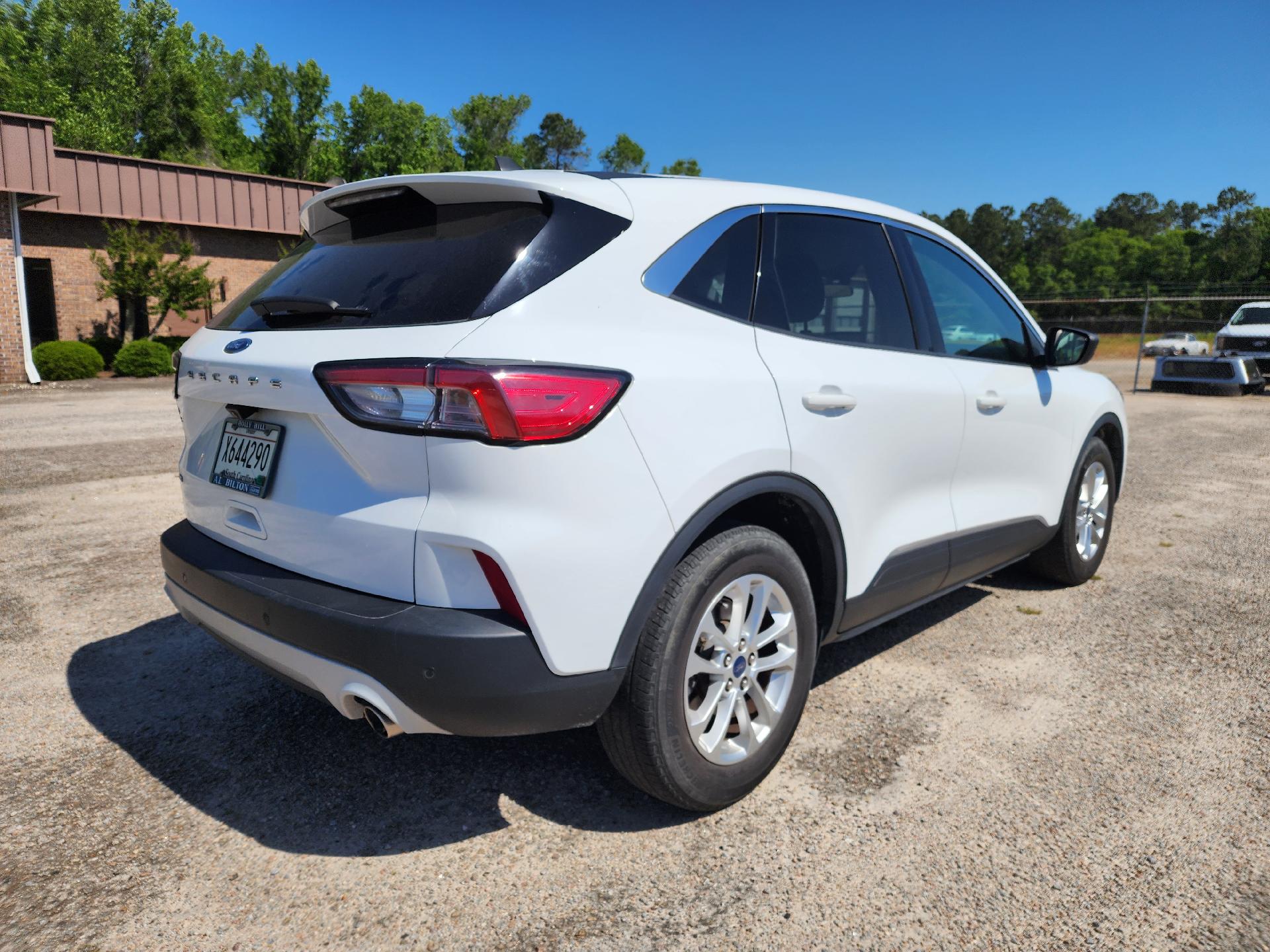 2022 Ford Escape SE photo 4