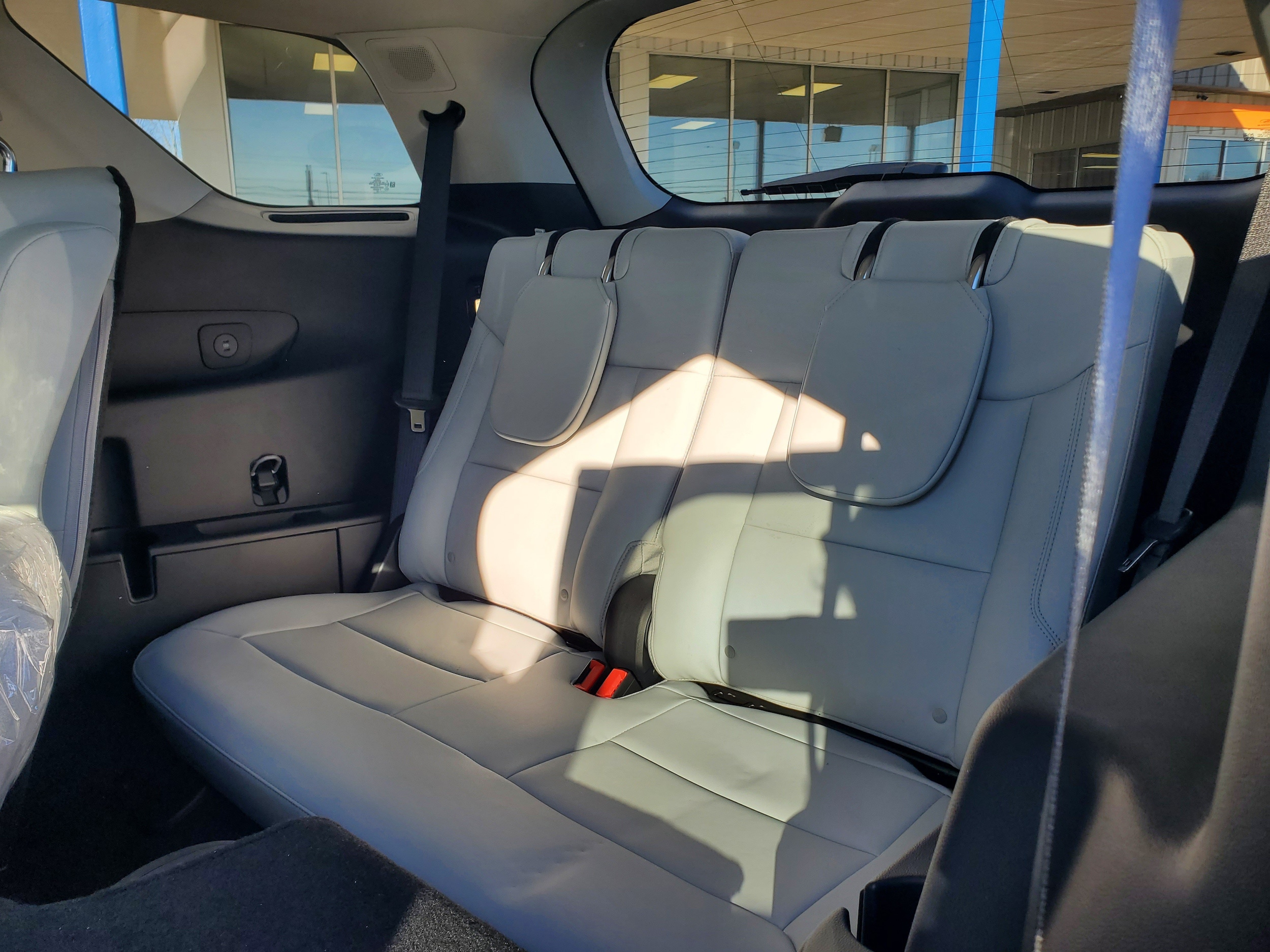 2026 Ford Explorer Platinum - Photo 23