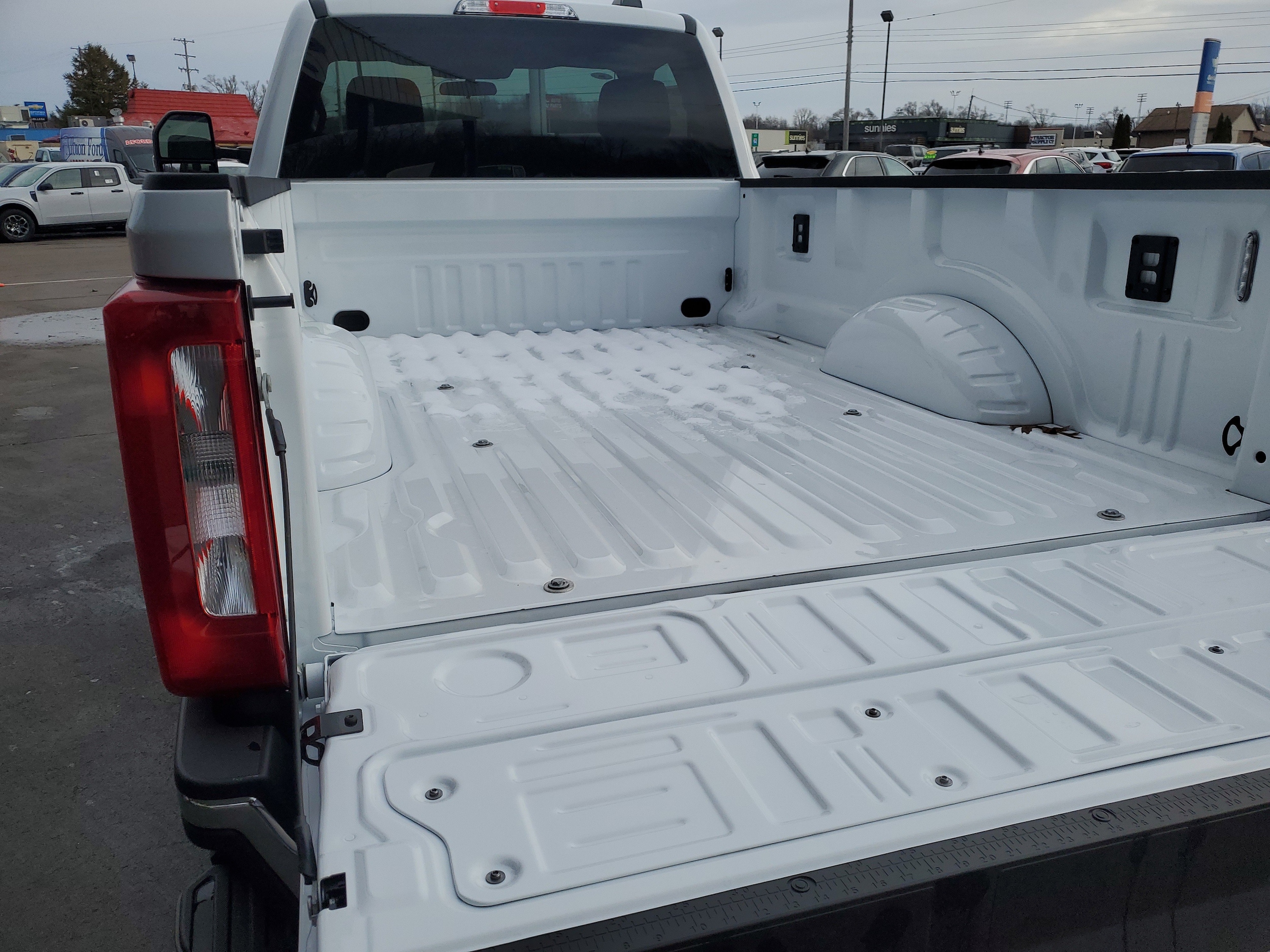 2026 Ford F-350 Super Duty XLT - Photo 27