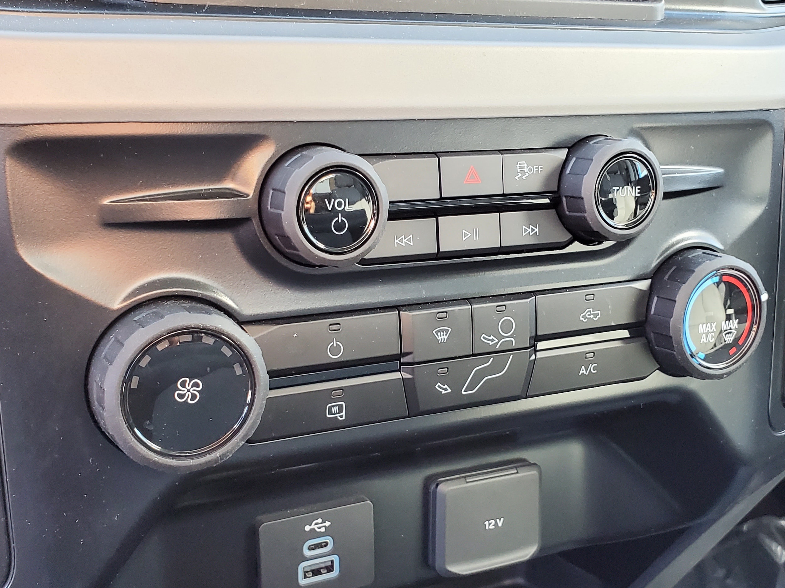 2026 Ford F-350 Super Duty XLT - Photo 22